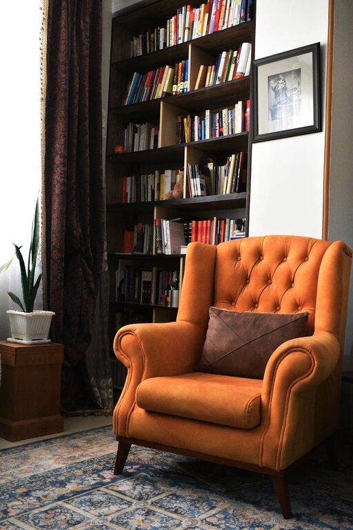How to Create a Cozy Reading Nook in Your Home